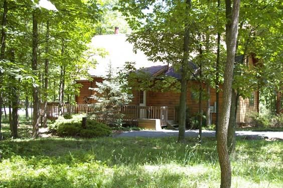Lazy Bear rental home at Berkeley Springs Cottage Rentals in Berkeley Springs West Virginia