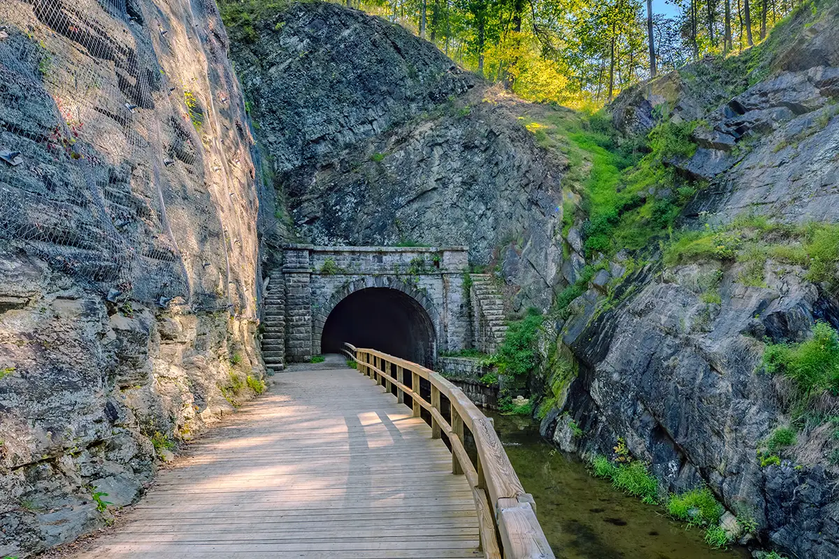 24 Reasons Berkeley Springs Belongs on Your West Virginia Travel ...