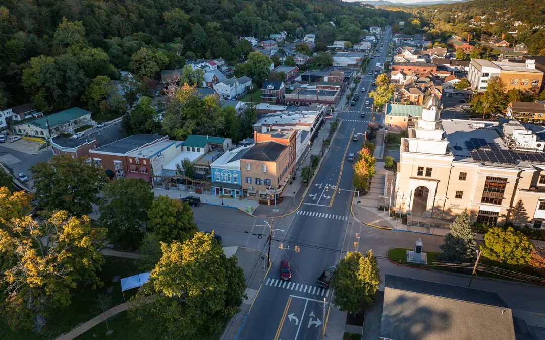 Trade City Stress for Weekend Bliss with a West Virginia Cabin Getaway